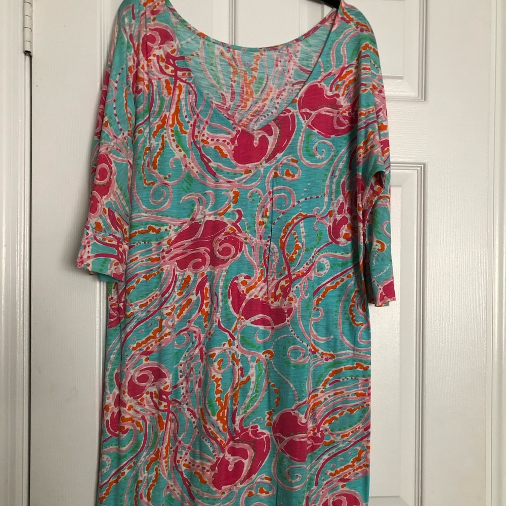 Lilly Pulitzer dress. Size Large.